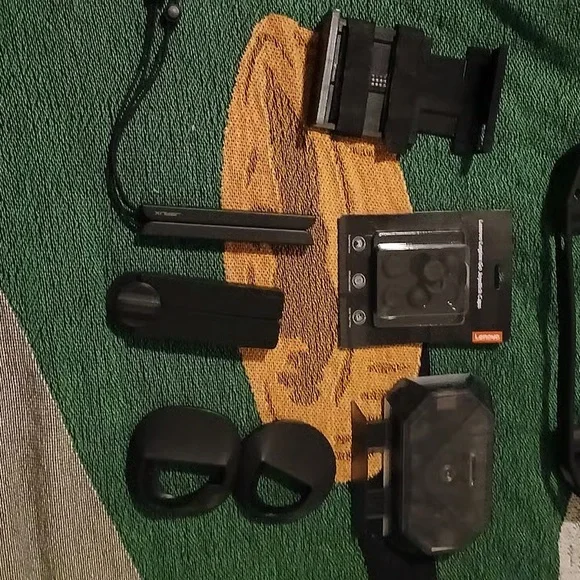 128 GB Nintendo 3DS PINK Pokemon Bank Transporter + Games - Picture 6 of 7